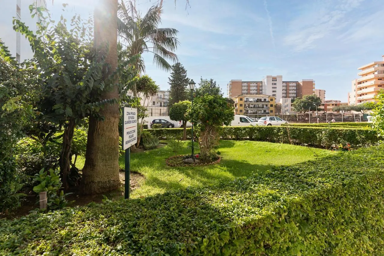 Apartment Blonzu Camerun Benalmadena Spain